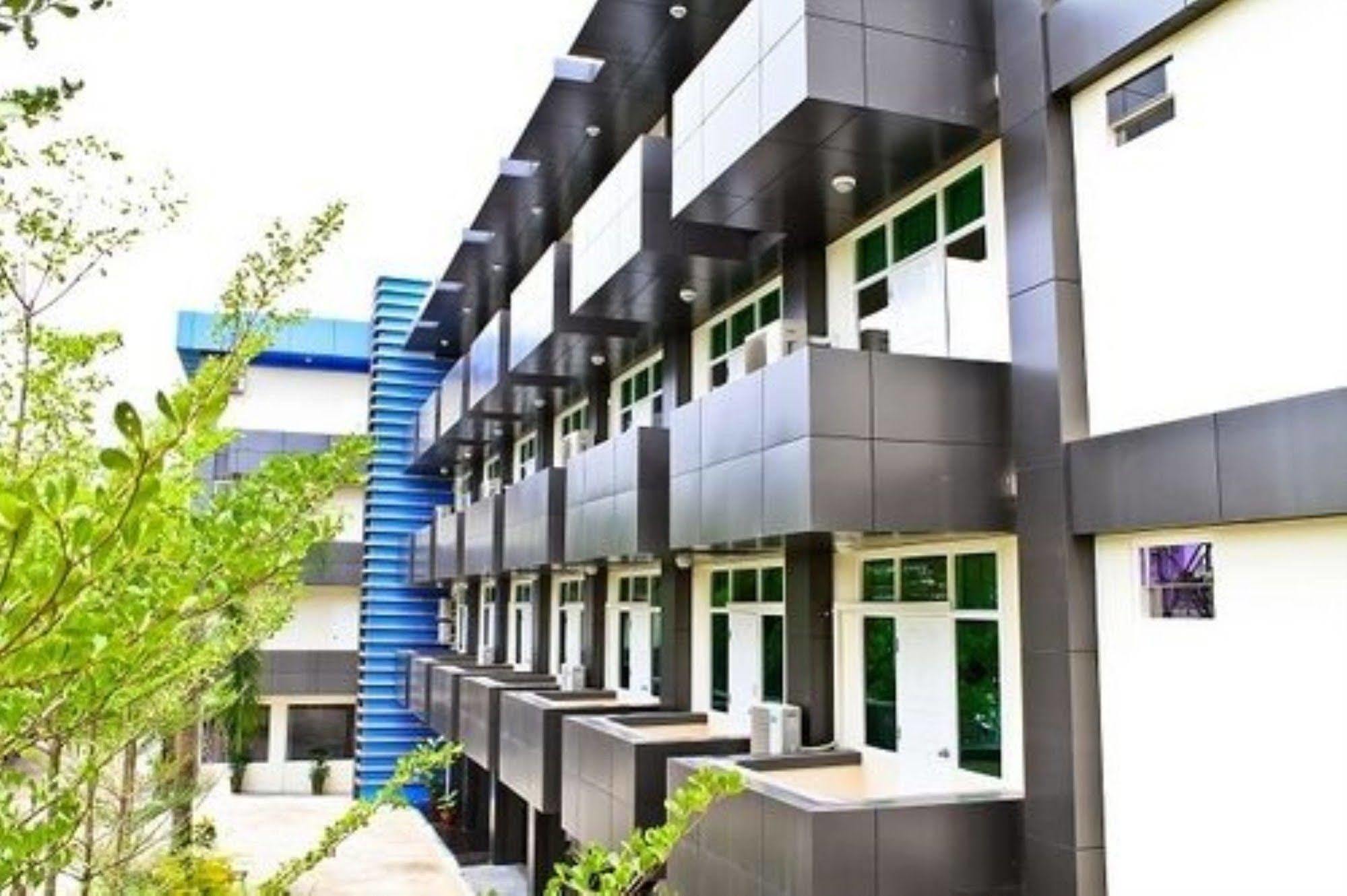 Hotel 7 Mile Rangún Exteriér fotografie